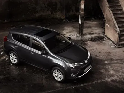 Toyota RAV4 2013 lộ diện hoàn toàn